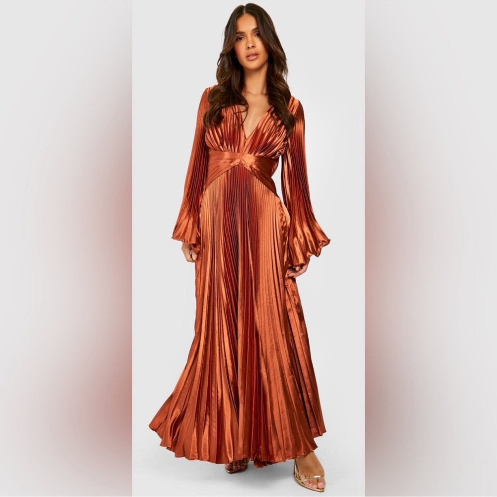 NWT Boohoo Pleated Sleeved Maxi Dress Copper - Sz 6 - Bridesmaid Orange Rust